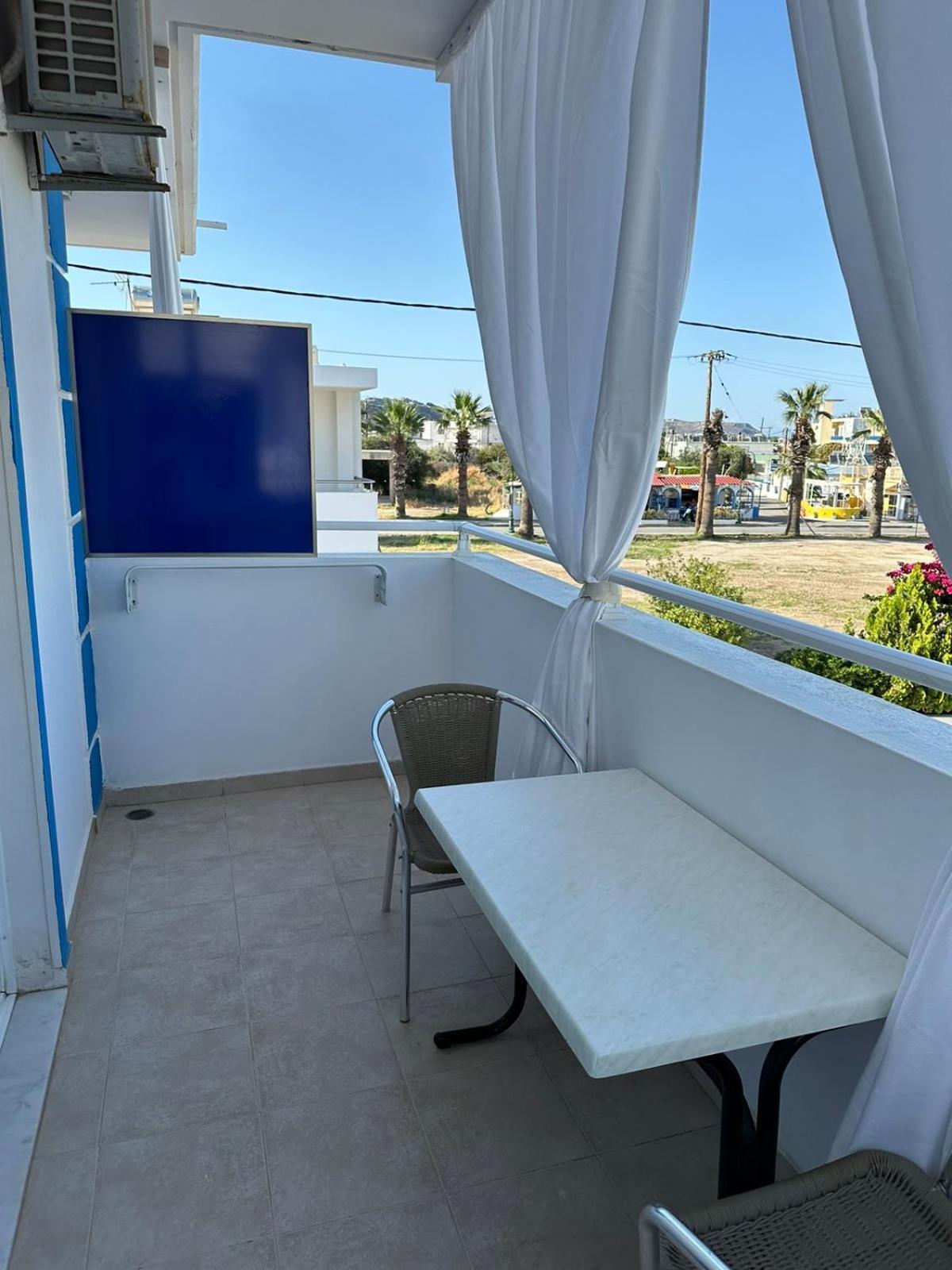 Apollonio Suites & Rooms Faliraki Rhodes Стая снимка