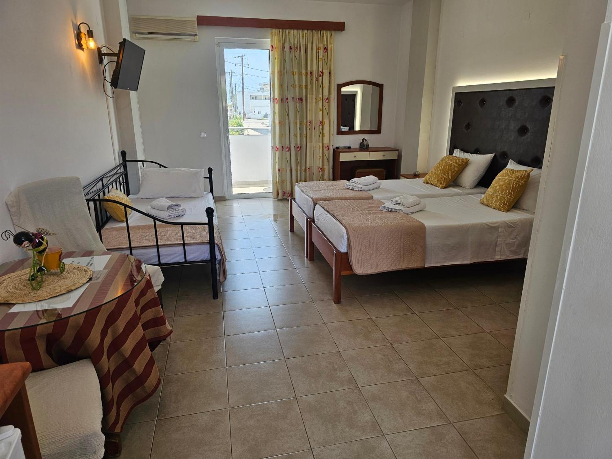 Apollonio Suites & Rooms Faliraki Rhodes Стая снимка