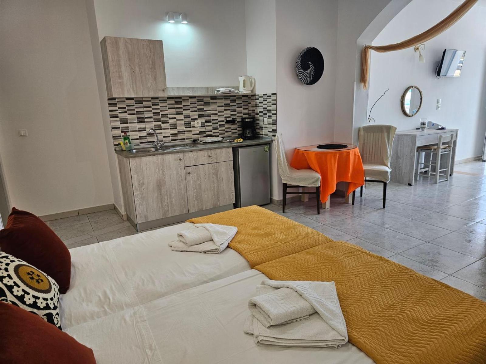 Apollonio Suites & Rooms Faliraki Rhodes Екстериор снимка