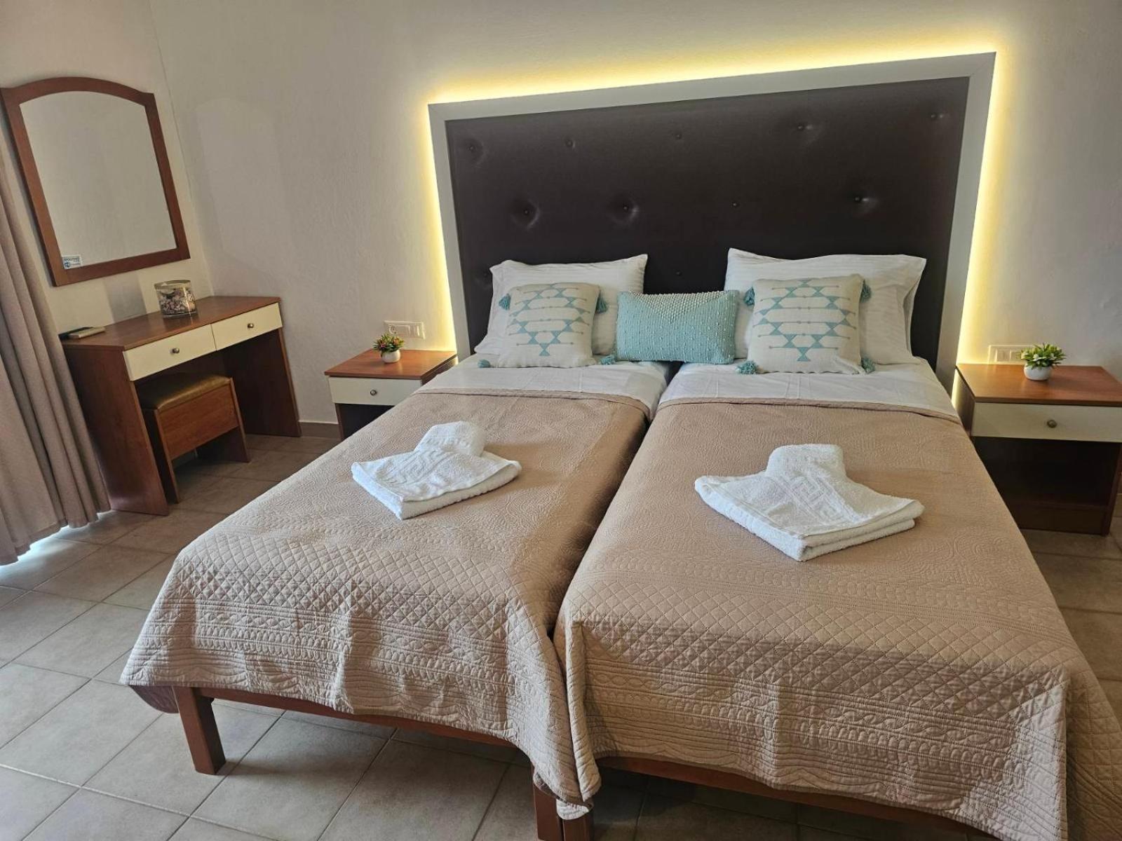 Apollonio Suites & Rooms Faliraki Rhodes Екстериор снимка